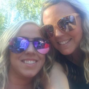 Meet your Posher, Stacy